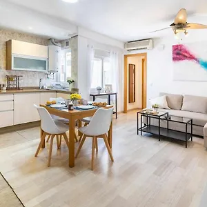 Apartamento A 500m De La Juderia Con Parking, Córdoba